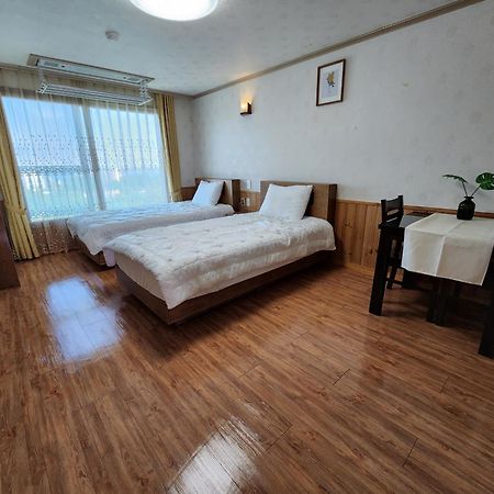 Вилла Jungmun Haesung Parktel Согвипхо Экстерьер фото