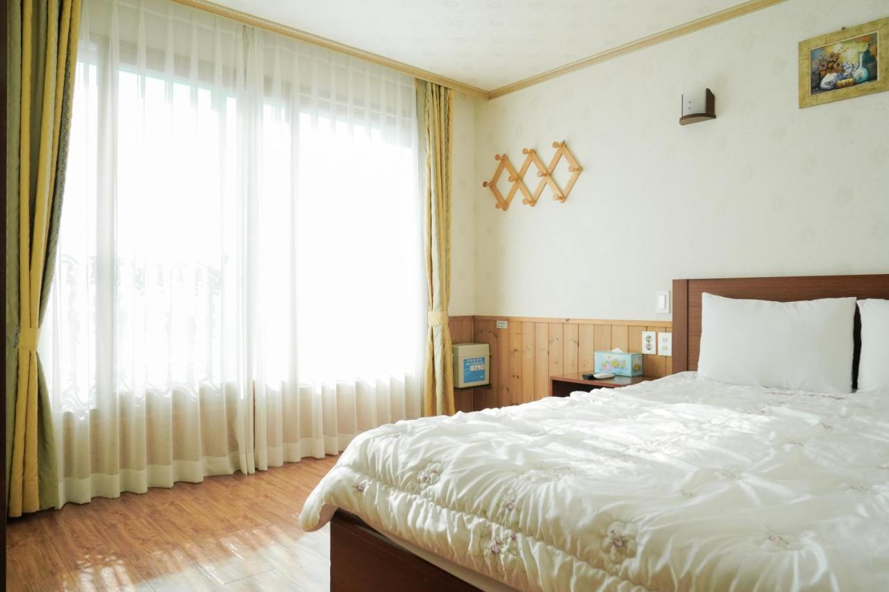 Вилла Jungmun Haesung Parktel Согвипхо Экстерьер фото